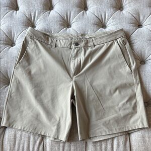 NWOT Lululemon Men's 36 Tan Commission Shorts